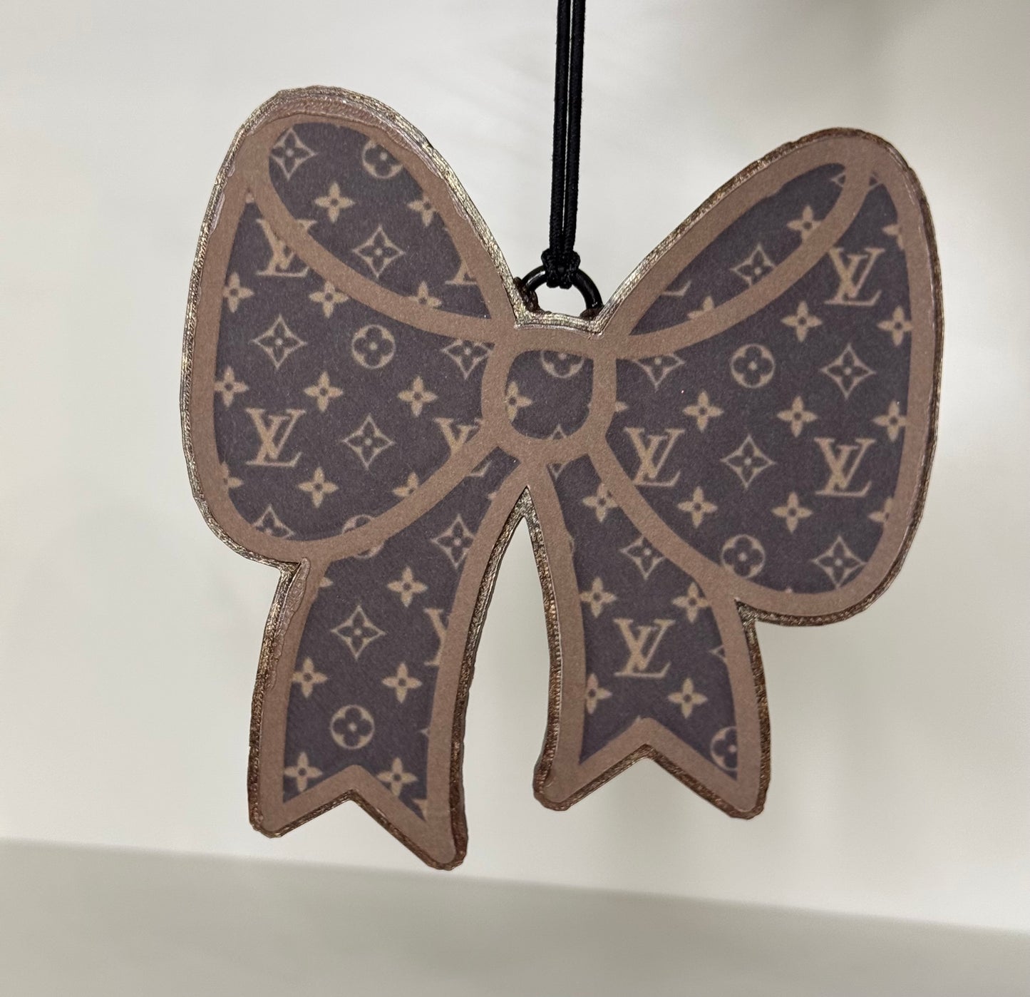 CUSTOM LV BOW Freshie